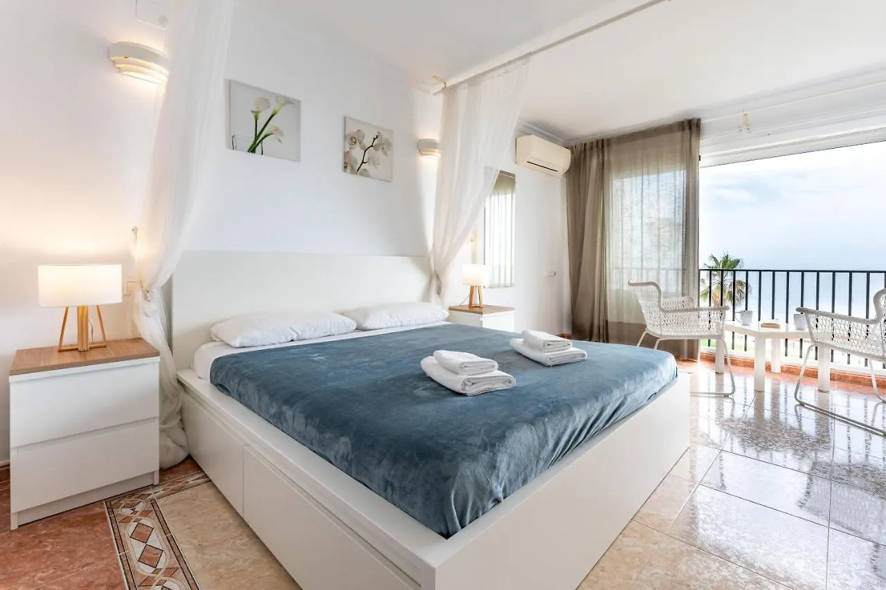 Holiday home Sea Front Beach House Sandra D Sitio de Calahonda Spain