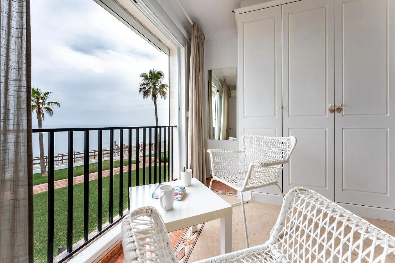 Sea Front Beach House Sandra D Sitio de Calahonda Spain