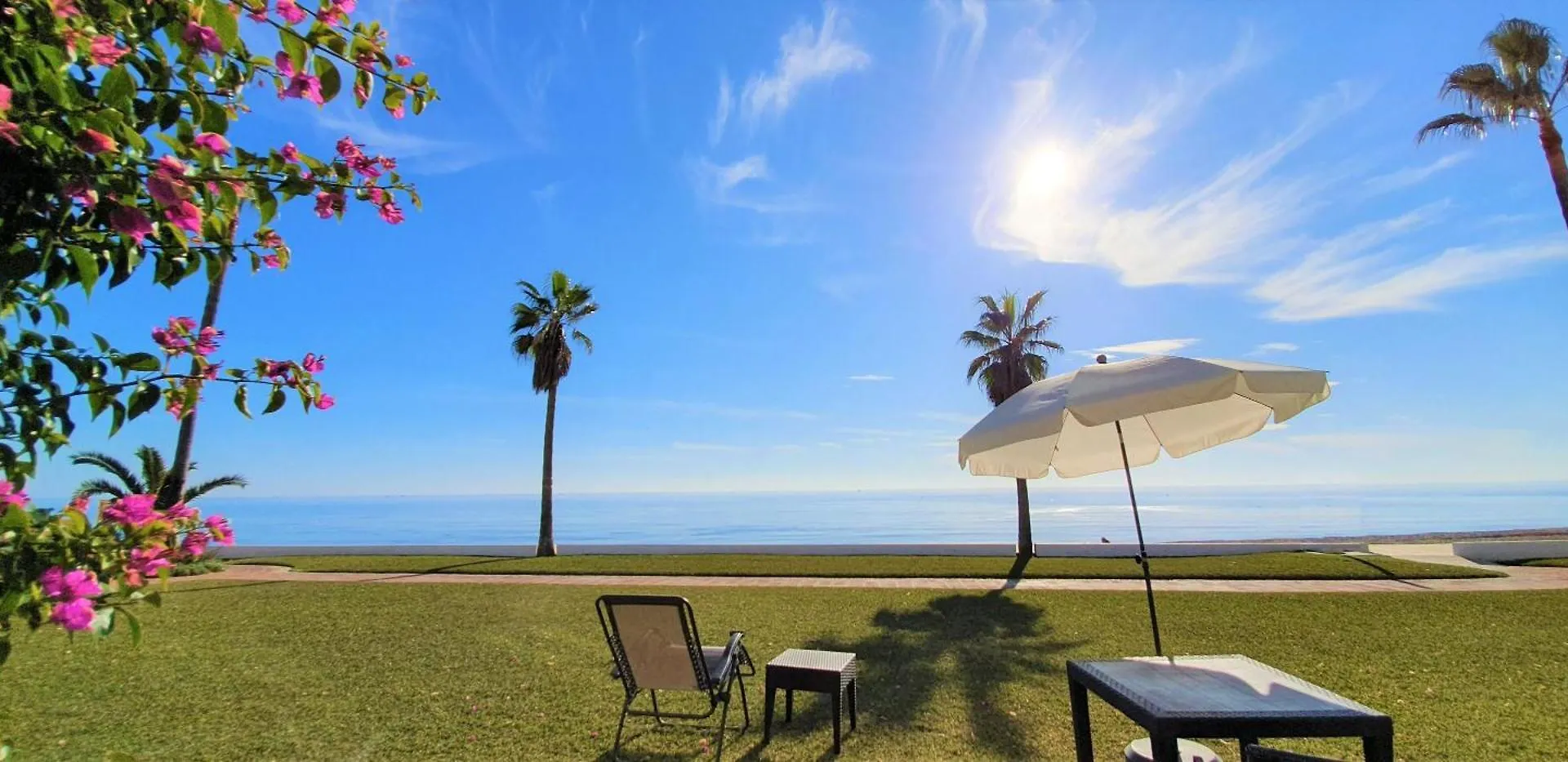 Sea Front Beach House Sandra D Sitio de Calahonda 0*,  Spain