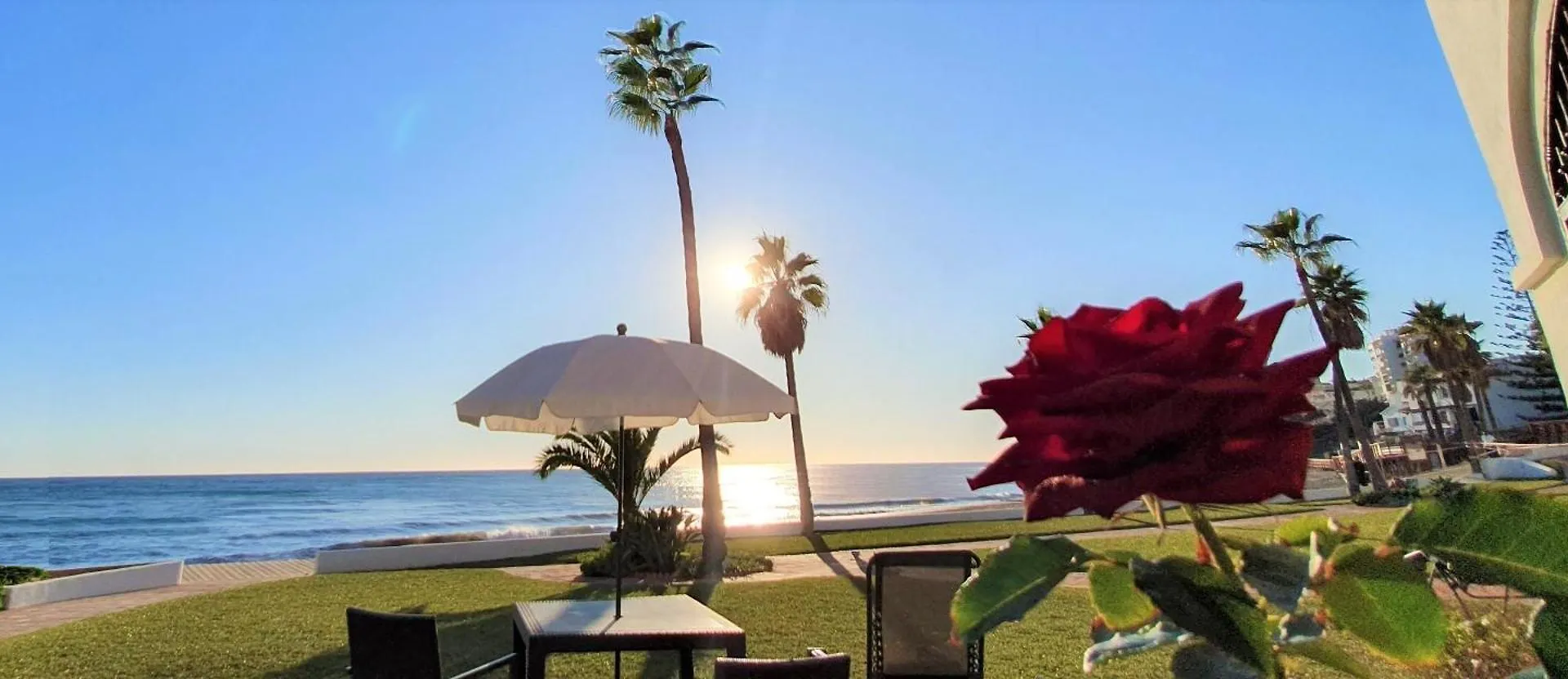 Holiday home Sea Front Beach House Sandra D Sitio de Calahonda